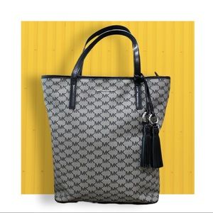 Michael Kors Signature Tote